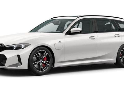 Usata BMW 330e Comfort Edition 292 CV (214 kW) 2025 Bianco Station wagon