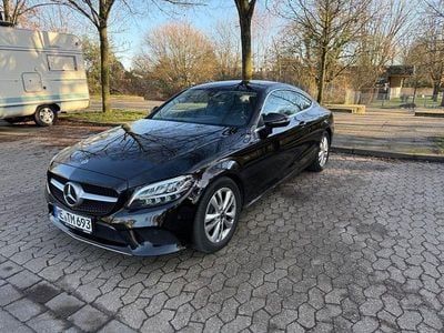 Gebraucht Mercedes C220 194 PS (142 kW) 2018 Schwarz Coupé