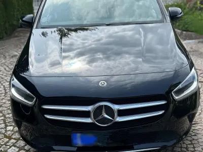 Gebraucht Mercedes B180 Progressive 136 PS (100 kW) 2019 Schwarz Kleinwagen