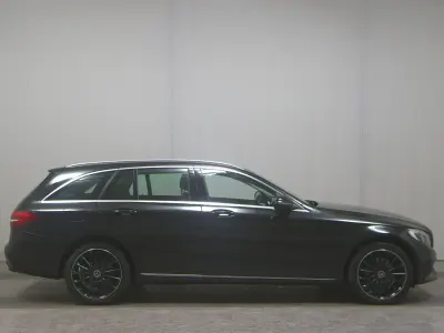 Gebraucht Mercedes C250 Avantgarde 204 PS (150 kW) 2018 Schwarz Limousine