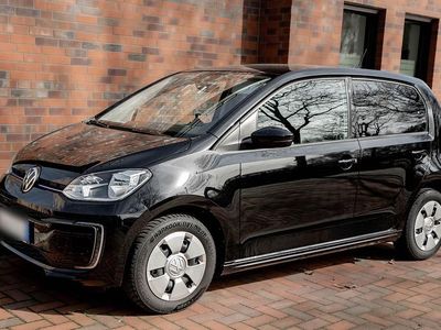 Second-hand VW e-up! 44 kW (61 CP) 2021 Negru Hatchback