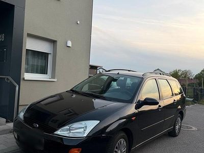 Usata Ford Focus 116 CV (85 kW) 2000 Nero Station wagon