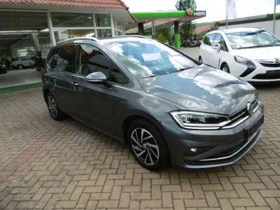Gebraucht VW Golf Sportsvan Join 150 PS (110 kW) 2018 Indiumgrau metallic Van / Kleinbus