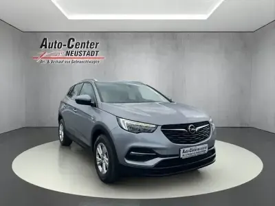 Second-hand Opel Grandland X Edition 135 CP (99 kW) 2018 Gri SUV