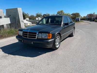 Second-hand Mercedes 190 118 CP (86 kW) 1990 Negru Berlinǎ