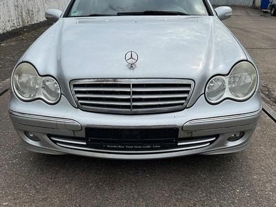 Gebraucht Mercedes C220 150 PS (110 kW) 2007 Grau Kombi