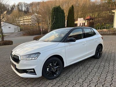 Neu Skoda Fabia Drive 116 PS (85 kW) 2025 Weiß Limousine