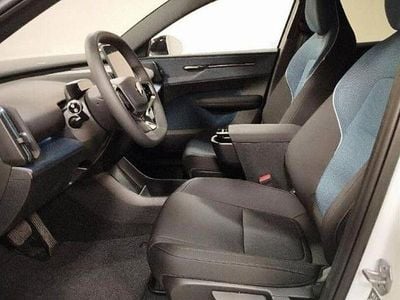 Gebraucht Volvo EX30 Plus 314 kW (428 PS) 2025 Crystal white (metallic) SUV