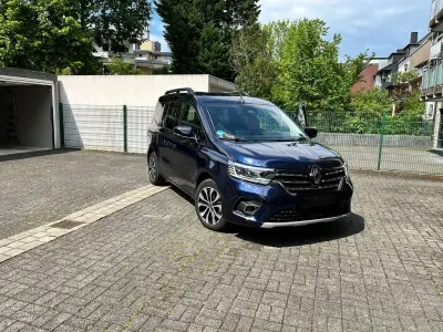 Gebraucht Renault Kangoo Techno 131 PS (96 kW) 2024 Blau Van / Kleinbus