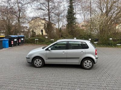 Gebraucht VW Polo Comfortline 64 PS (47 kW) 2001 Silber Kleinwagen