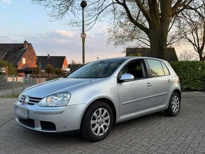 Usata VW Golf IV 115 CV (84 kW) 2005 Grigio Berlina