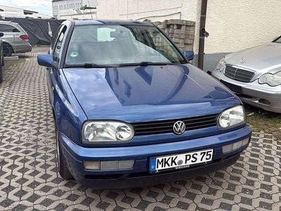 Usata VW Golf III 75 CV (55 kW) 1996 Blu Berlina