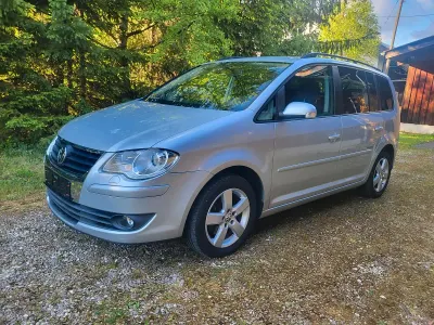 Gebraucht VW Touran 140 PS (102 kW) 2009 Silber Van / Kleinbus