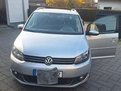 Gebraucht VW Touran Highline 170 PS (125 kW) 2011 Silber Van / Kleinbus
