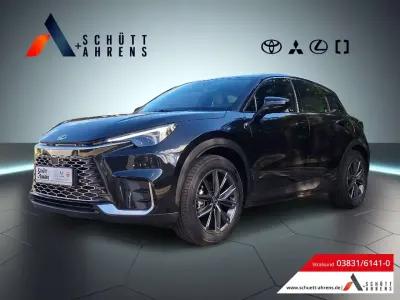 Neu Lexus LBX 136 PS (100 kW) 2025 Black mica / ink SUV