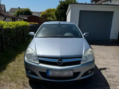 Gebraucht Opel Astra 150 PS (110 kW) 2008 Silber Cabrio