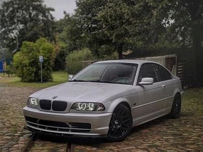 Second-hand BMW 318 143 CP (105 kW) 2001 Argintiu Coupe