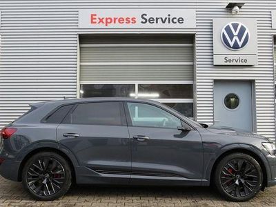 Magnetgrau Gebraucht 2025 Audi Q8 e-tron S-Line SUV | 59.990 € (Guter Preis)