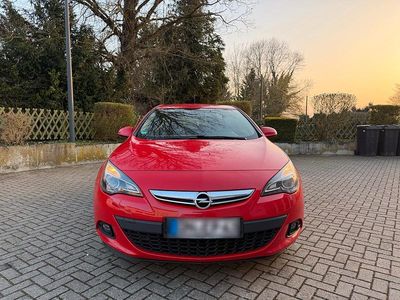 Usata Opel Astra GTC 110 CV (80 kW) 2015 Rosso Coupé