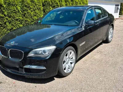 Gebraucht BMW 740 M Sport 306 PS (225 kW) 2011 Schwarz Limousine