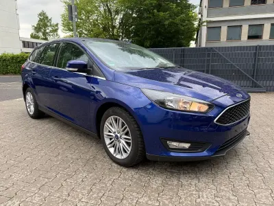 Gebraucht Ford Focus 125 PS (91 kW) 2017 Blau Kombi