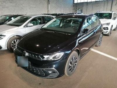 Second-hand VW Polo Life 95 CP (69 kW) 2025 Negru Hatchback