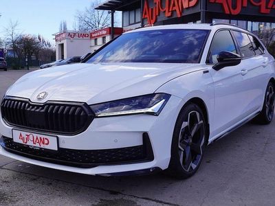 Neu Skoda Superb SportLine 150 PS (110 kW) 2025 Weiß Kombi