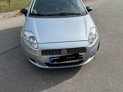 Grau Gebraucht 2008 Fiat Grande Punto Dynamic Kleinwagen | 3.250 € (Fairer Preis)