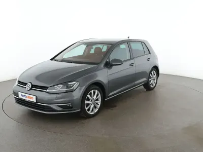 Gebraucht VW Golf VII Highline 2019 Grau Limousine