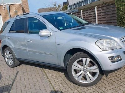 Gebraucht Mercedes ML300 2010 Silber SUV