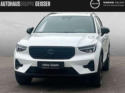 Neu Volvo XC40 Plus 163 PS (119 kW) 2025 Weiß SUV