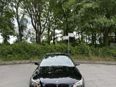 Gebraucht BMW 523 190 PS (139 kW) 2008 Schwarz Limousine