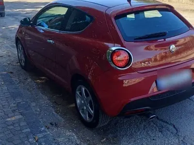 Gebraucht Alfa Romeo MiTo Turismo 105 PS (77 kW) 2012 Rot Kleinwagen