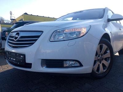 Gebraucht Opel Insignia 131 PS (96 kW) 2010 Weiß Kombi
