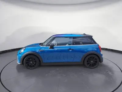 Gebraucht Mini Cooper 136 PS (100 kW) 2022 Blau Kleinwagen