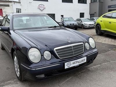 Gebraucht Mercedes E270 Elegance 170 PS (125 kW) 2001 Blau Limousine