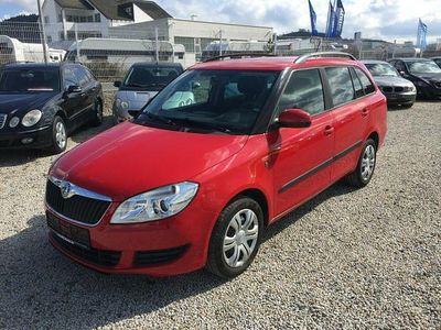 Gebraucht Skoda Fabia Family 86 PS (63 kW) 2011 Rot Kleinwagen