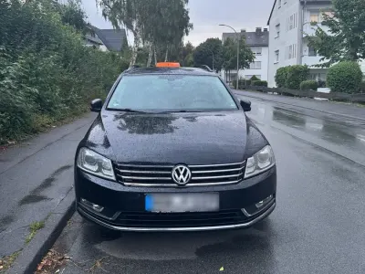 Gebraucht VW Passat 140 PS (102 kW) 2011 Schwarz Kombi