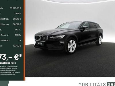 Second-hand Volvo V60 CC Plus 197 CP (144 kW) 2023 Negru Break