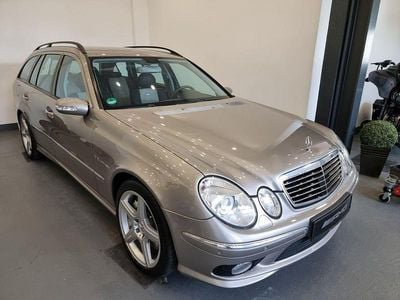 Second-hand Mercedes E55 AMG AMG 476 CP (350 kW) 2004 Argintiu Break