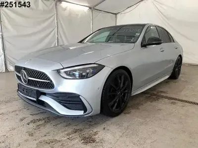 Gebraucht Mercedes C300 AMG 265 PS (194 kW) 2023 Hightechsilber metallic Limousine