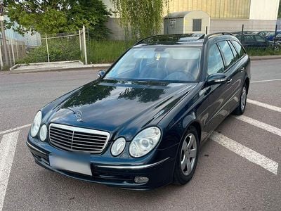 Mercedes E320