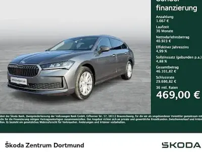 Neu Skoda Superb Selection 193 PS (141 kW) 2026 Grau Kombi