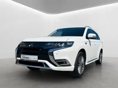 Gebraucht Mitsubishi Outlander P-HEV Plus 135 PS (99 kW) 2020 Weiß SUV