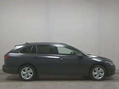Usata VW Golf VIII Life 116 CV (85 kW) 2023 Grigio Station wagon