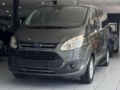 Gebraucht Ford Tourneo Titanium 170 PS (125 kW) 2016 Grau Van / Kleinbus