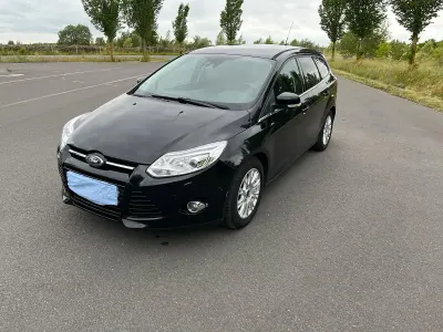 Gebraucht Ford Focus Titanium 150 PS (110 kW) 2011 Schwarz Kombi
