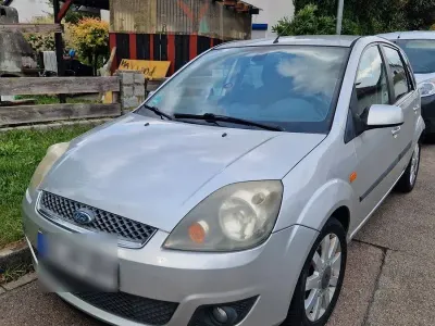 Gebraucht Ford Fiesta Trend 69 PS (50 kW) 2006 Grau Kleinwagen