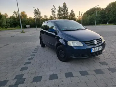 Gebraucht VW Fox 60 PS (44 kW) 2005 Blau Kleinwagen