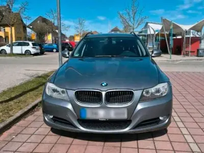 Gebraucht BMW 318 143 PS (105 kW) 2009 Grau Kombi
